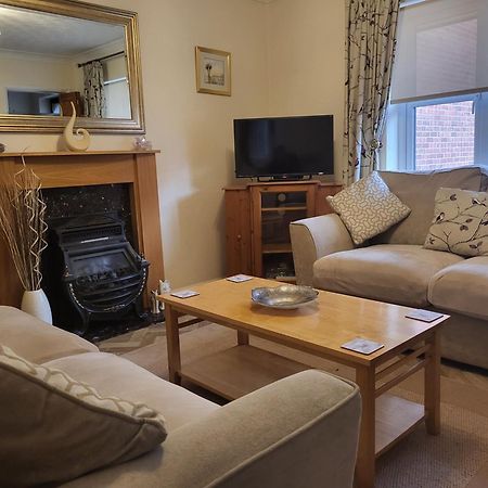 Grayz Townhouse - Free Onsite Parking For 2 Cars Lincoln Exterior foto
