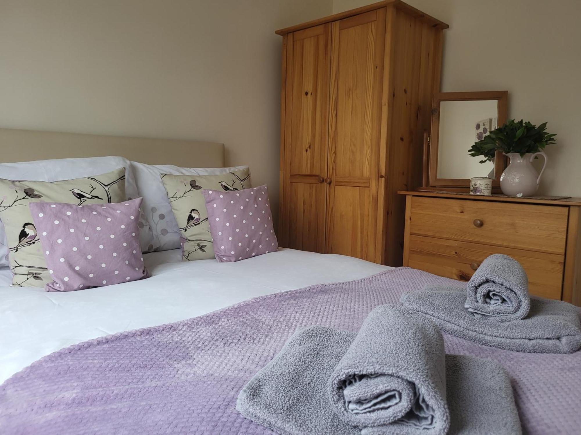 Grayz Townhouse - Free Onsite Parking For 2 Cars Lincoln Exterior foto